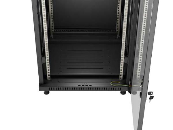 LANBERG INŠTALAČNÝ SKRIŇOVÝ ROZVADEČ 19" 22U 600X600 ČIERNE SKLENENÉ DVERE (PLOCHÉ BALENIE) 
