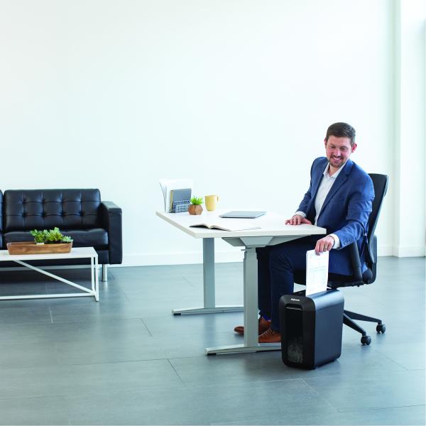 Fellowes Skartovač LX 65 