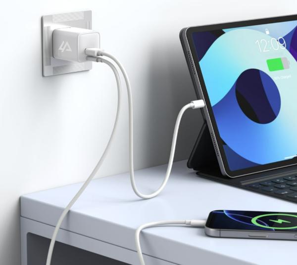 GaN SIEŤOVÁ NABÍJAČKA 20W (USB-C + USB-A) BIELA 