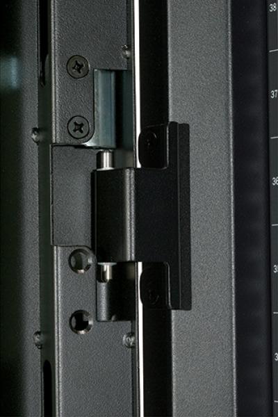 NetShelter AV 42U 600mm Wide x 825 Deep Enclosure with Sides and 10-32 Threaded Rails Black 