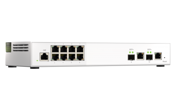 QNAP riadený switch QSW-M2108-2C (8x 2, 5GbE RJ45 a 2x kombinované 10GbE SFP+ / RJ-45) 