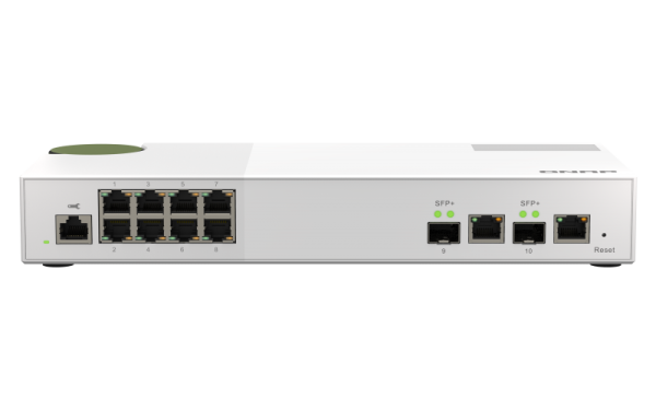 QNAP riadený switch QSW-M2108-2C (8x 2, 5GbE RJ45 a 2x kombinované 10GbE SFP+ / RJ-45)