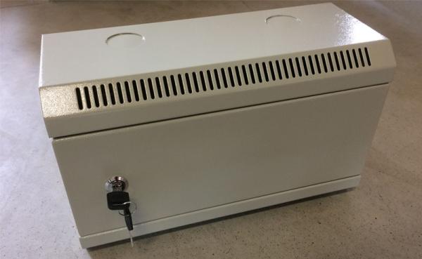 10" rack jednodielny 4U/ 140 DATACOM Šedý plech.dvere 
