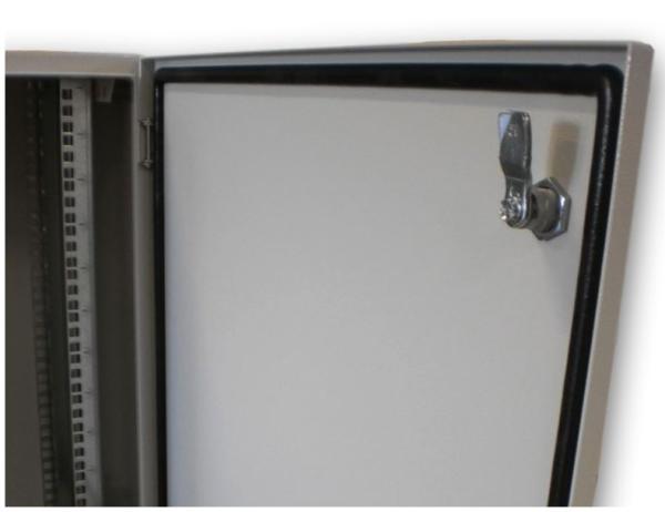 Datacom 19"vonkajší rozvádzač 15U/ 600x400 IP65 sivý 