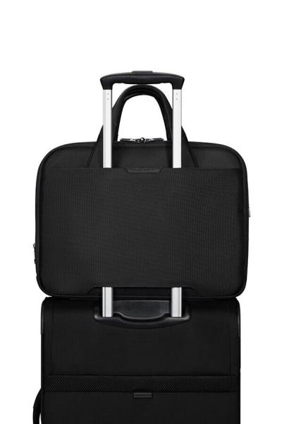 Samsonite PRO-DLX 6 Bailhandle 15.6" EXP Black 