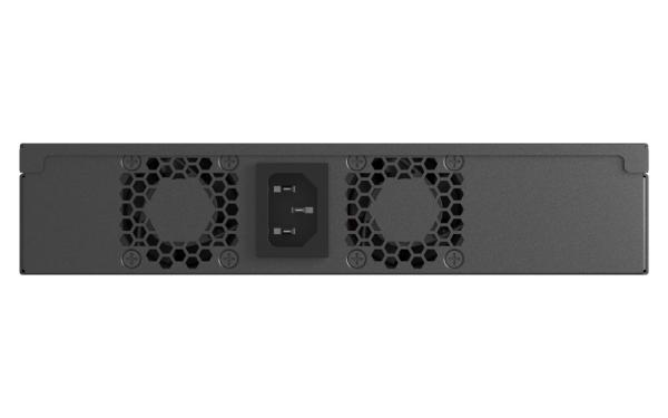 QNAP riadený switch QSW-M3216R-8S8T (8x 10GbE porty + 8x 10G SFP+ porty, polovičná šírka) 
