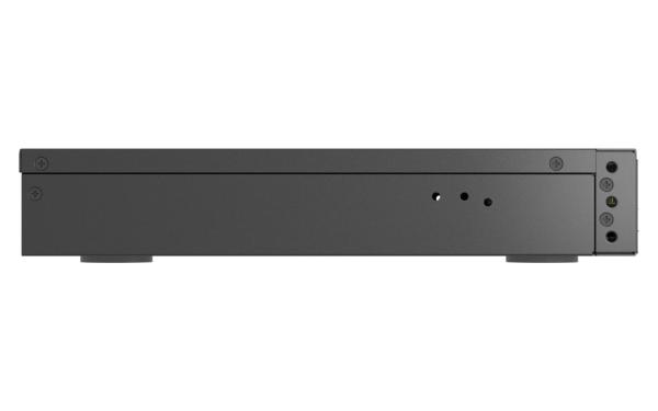 QNAP riadený switch QSW-M7308R-4X (4x 100GbE porty + 8x 25GbE porty, polovičná šírka) 
