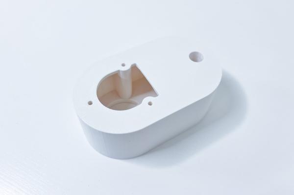 SYNOLOGY držiak s krytkou káblov pre kamery BC500 na stenu a strop, biely 