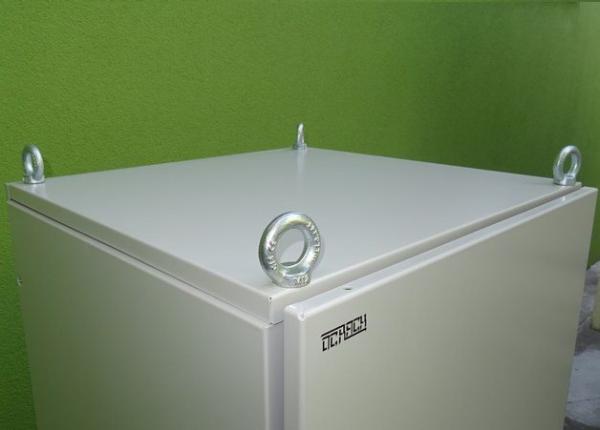 19" vonkajší rozvádzač IP55 30U/ 600mm plech.dvere, 3-bod.zámok 