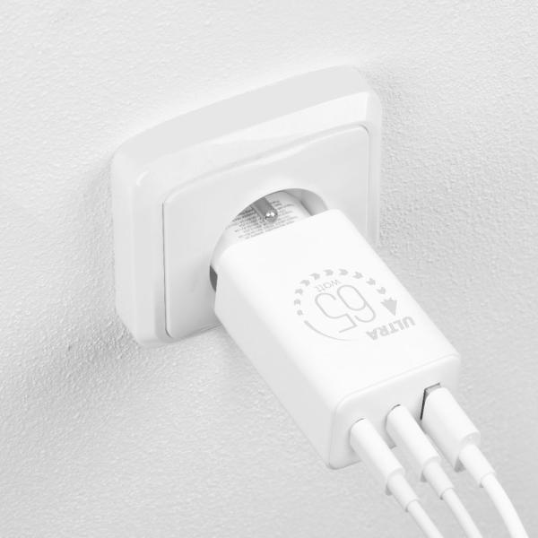 OBAL:ME GaN Cestovná Nabíjačka USB-A + 2xUSB-C 65W White 