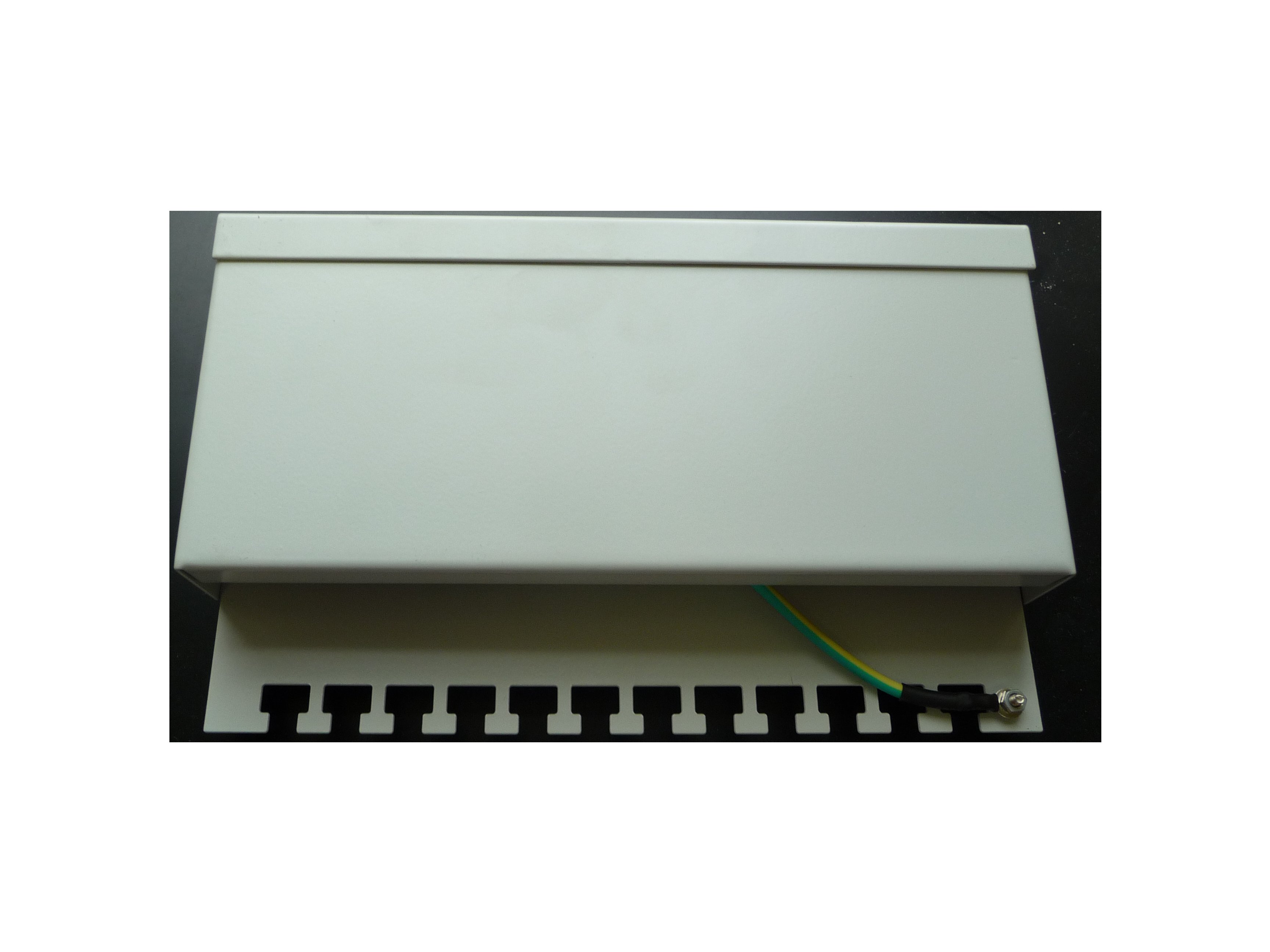 Patch panel Box 8-port Cat5E STP na stenu 