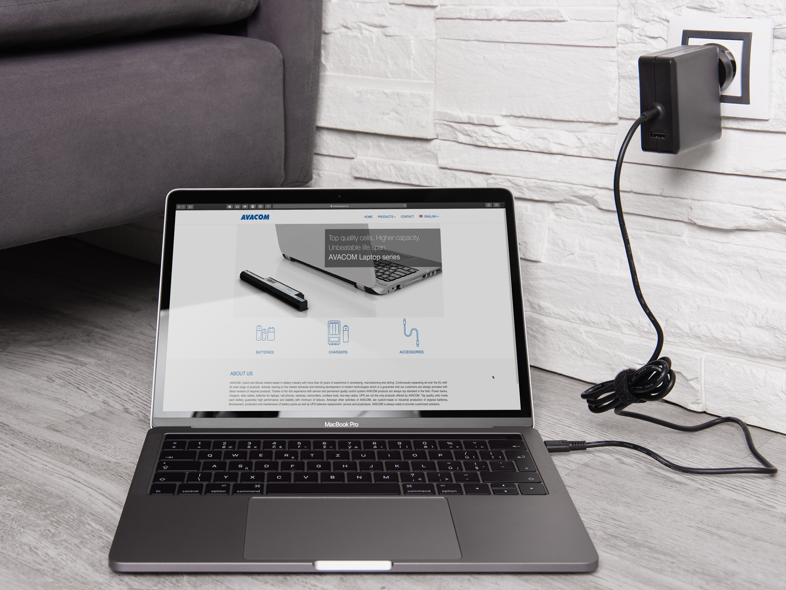 AVACOM nabíjací adaptér USB Type-C 65W Power Delivery + USB A 