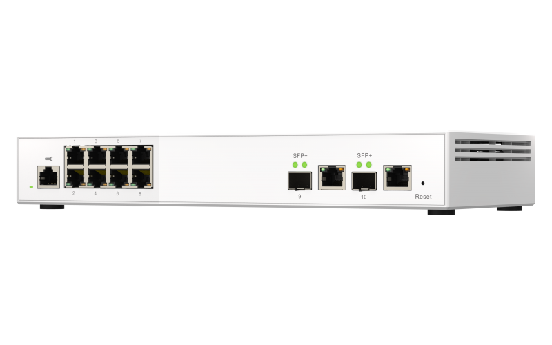 QNAP riadený switch QSW-M2108-2C (8x 2, 5GbE RJ45 a 2x kombinované 10GbE SFP+ / RJ-45) 
