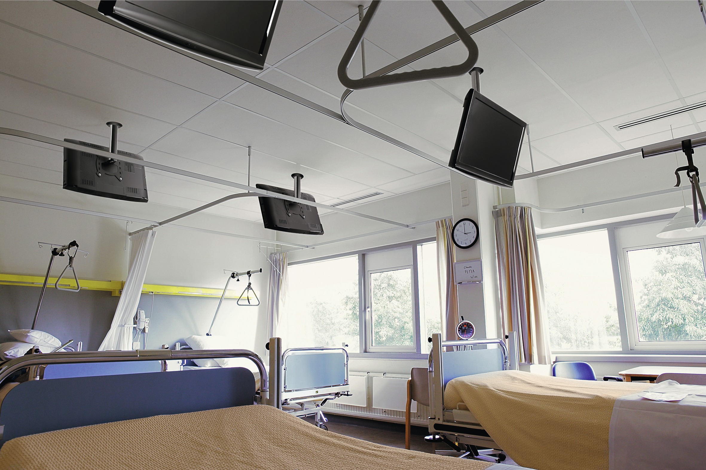 Vogel´s LCD adaptér VESA 200x200 PFI 3045 - čierny 