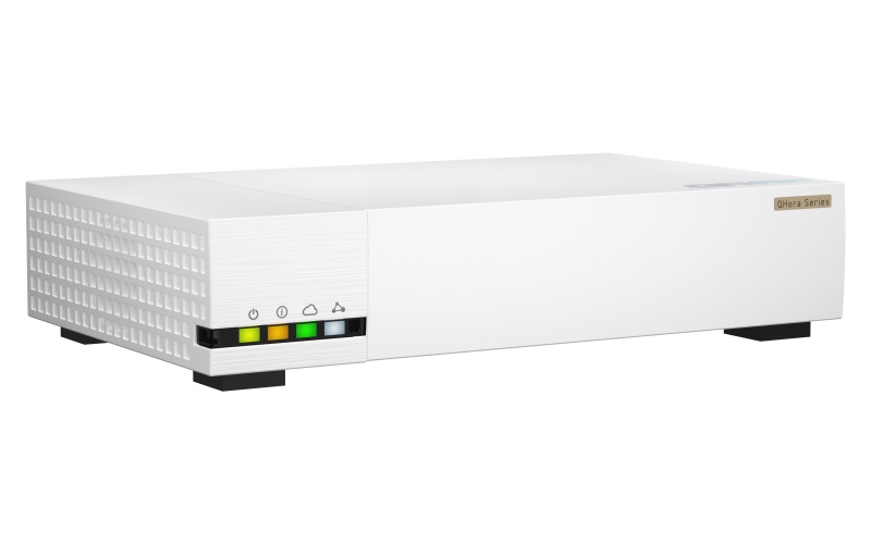 QNAP SD-WAN router QHora-322 (4jadrový procesor, 4GB DDR4 RAM, 6x 2, 5GbE, 3x 10GbE, 1x USB 3.2 Gen1) 