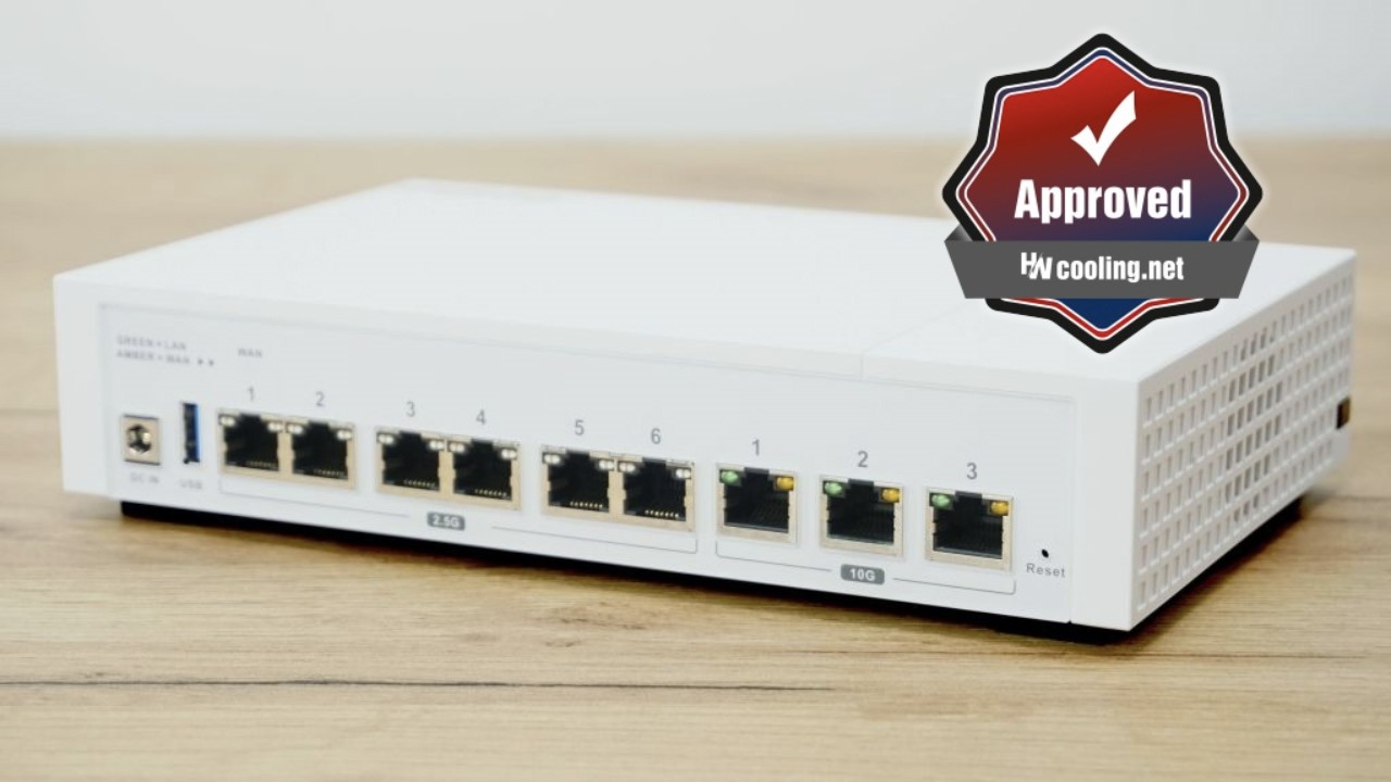 QNAP SD-WAN router QHora-322 (4jadrový procesor, 4GB DDR4 RAM, 6x 2, 5GbE, 3x 10GbE, 1x USB 3.2 Gen1) 
