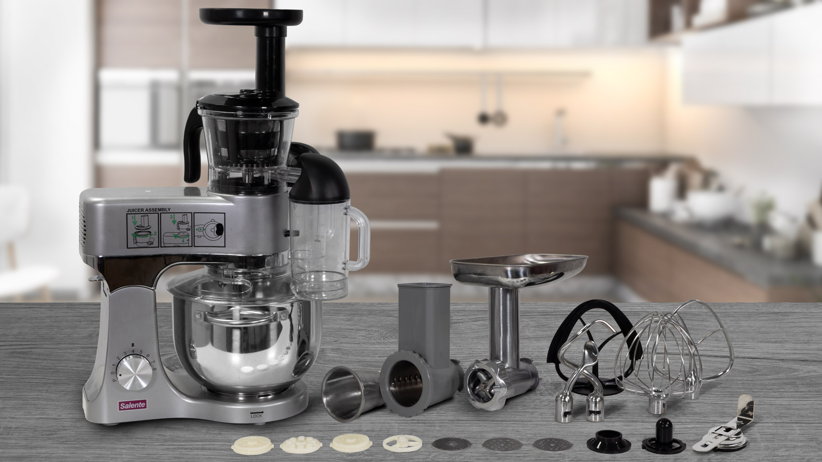 Salente Rombo, kuchyňský robot s odšťavňovačem 