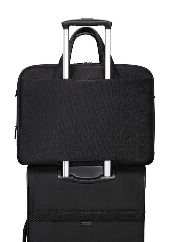 Samsonite PRO-DLX 6 Bailhandle 17.3" EXP Black 