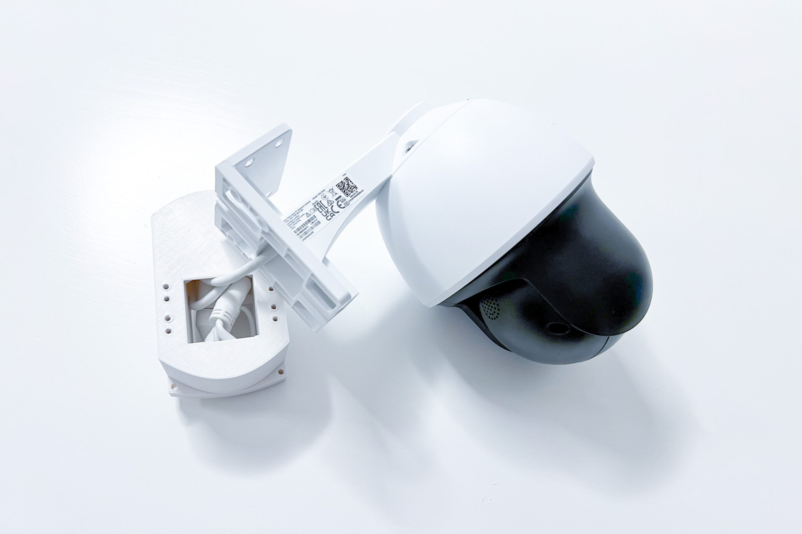 TP-LINK držiak s kab.kryt. pre VIGI C540 