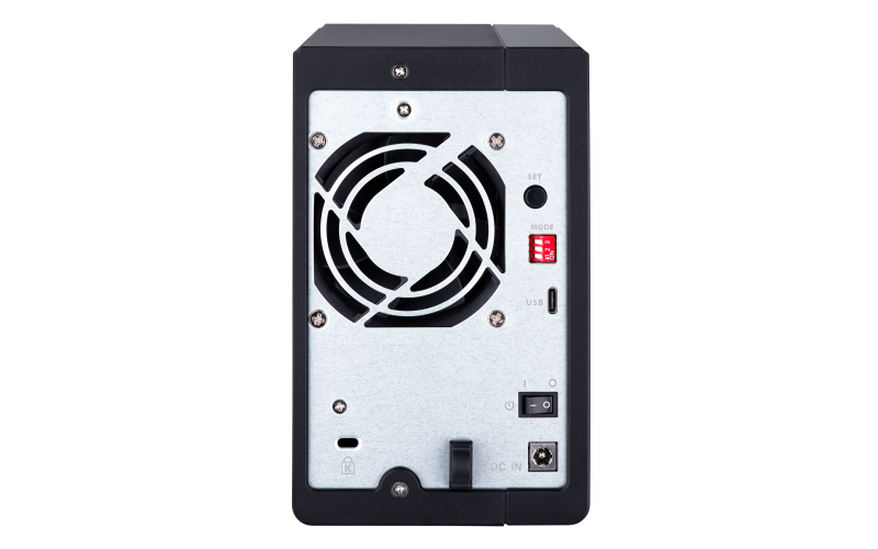 QNAP TR-002 rozširovacia jednotka pre PC alebo QNAP NAS (2x SATA / 1x USB 3.1 typu C - Gen 2) 