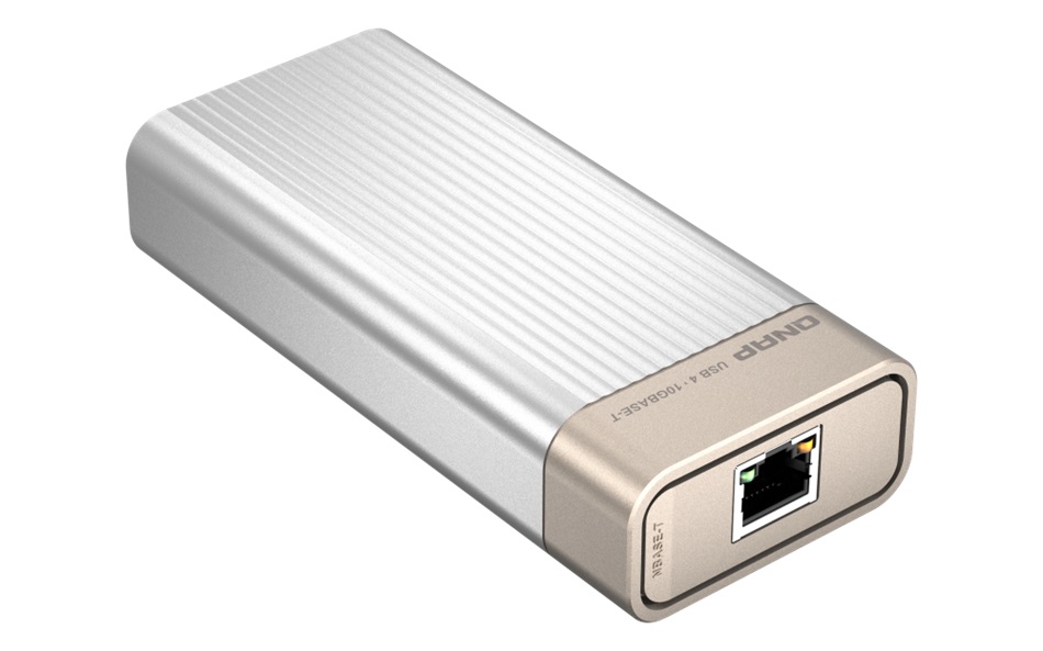 QNAP QNA-UC10G1T - adaptér USB-C 4 (podpora Thunderbolt 3 a 4) na 10GbE NBASE-T (pasívne chladenie) 