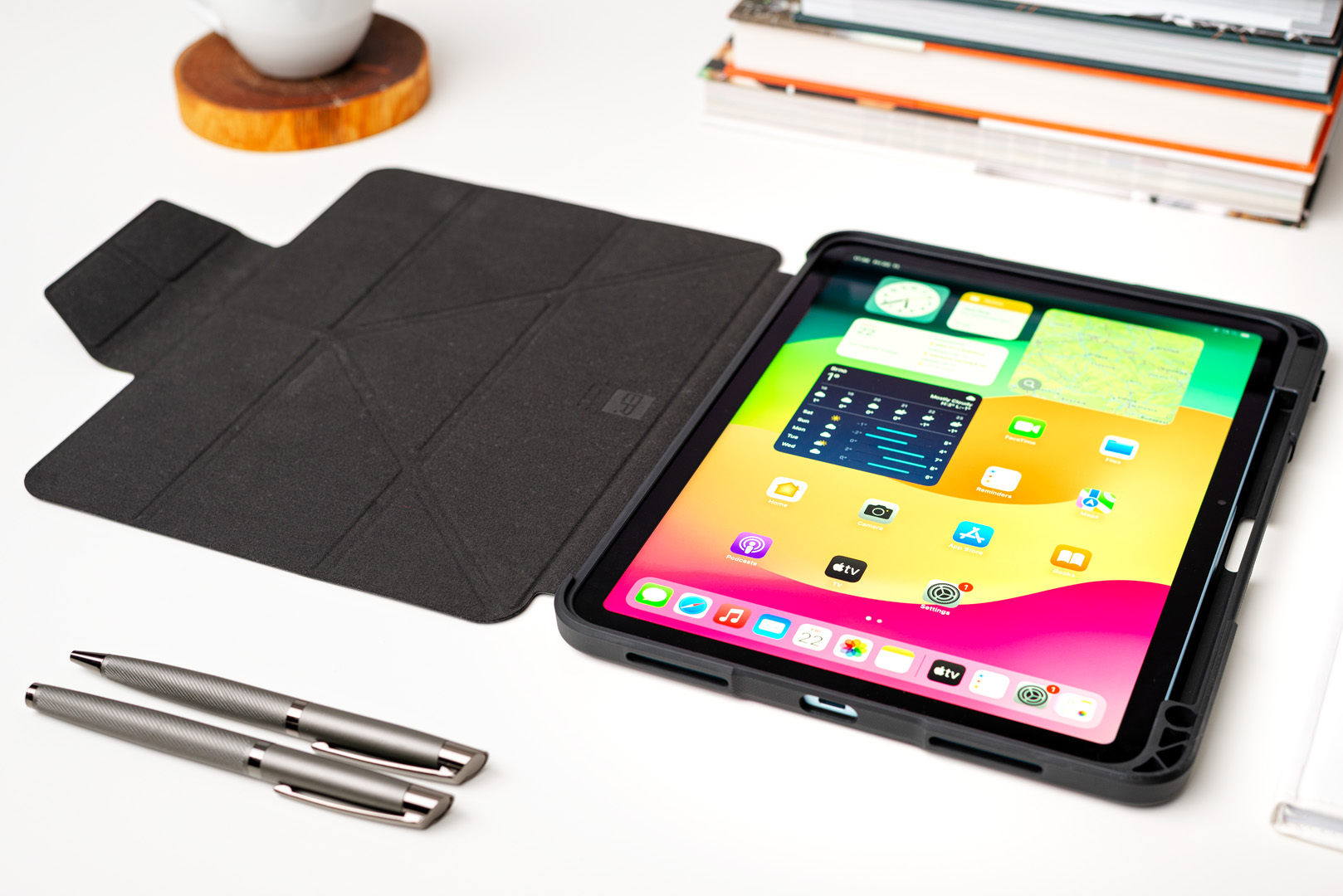 ER POWER Flip Folio pre Apple iPad Pro 13 (2024) čierny 