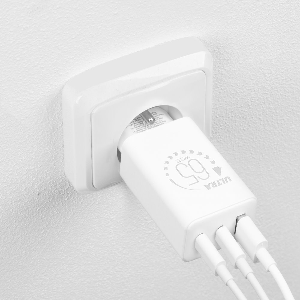 OBAL:ME GaN Cestovná Nabíjačka USB-A + USB-C 36W White 