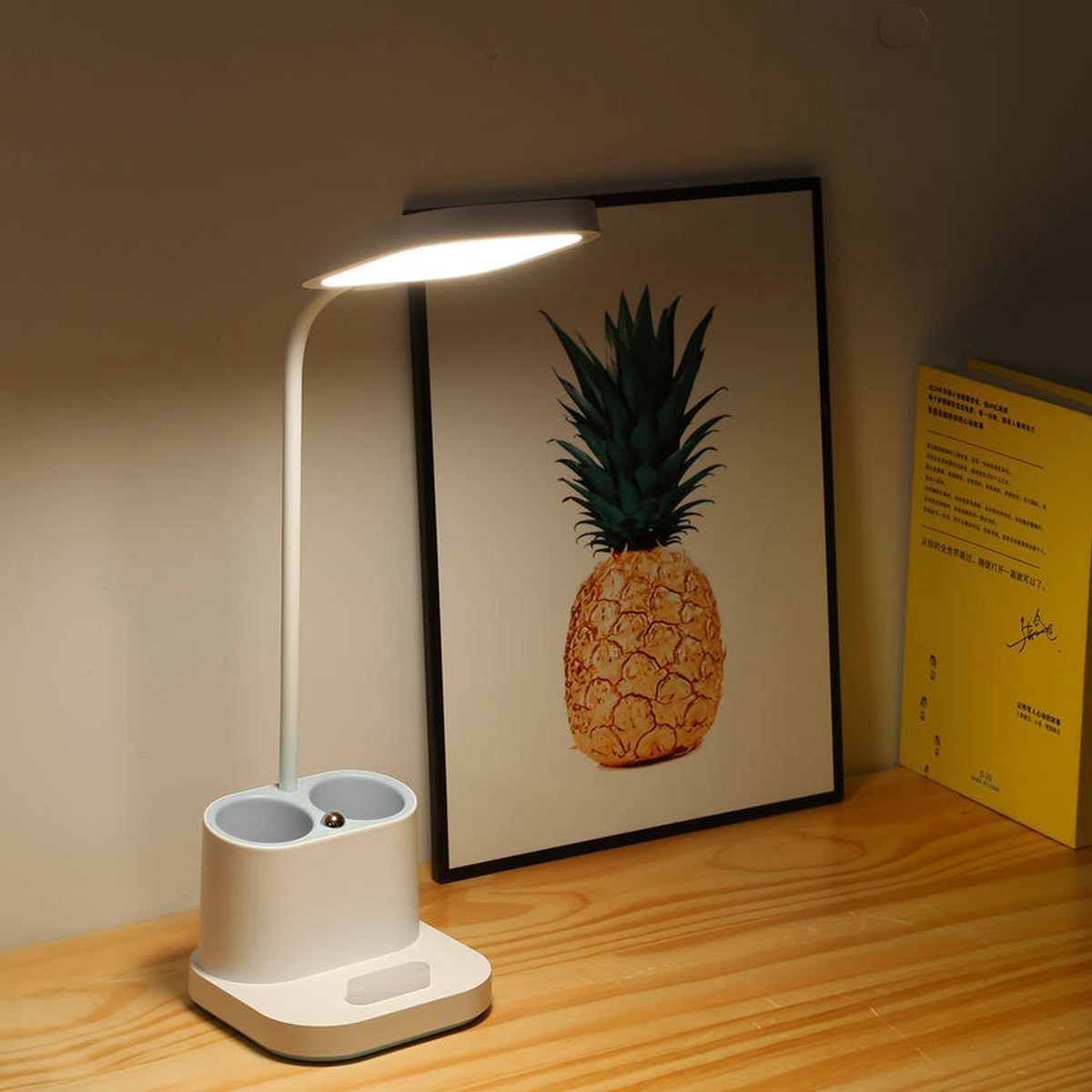 Platinet stolná LED lampa 5W, integrovaná batéria 2400mAh, USB port, biela 