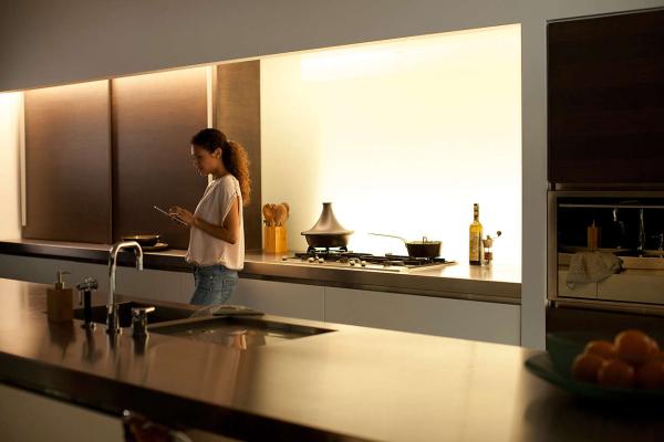PHILIPS Hue COL LightStrip Plus,  White and color ambiance rozšíření9