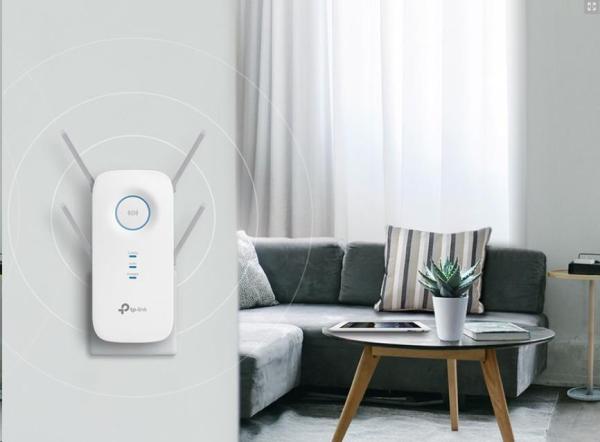 TP-Link RE650 WiFi5 Extender/ Repeater (AC2600, 2, 4GHz/ 5GHz, 1xGbELAN)2