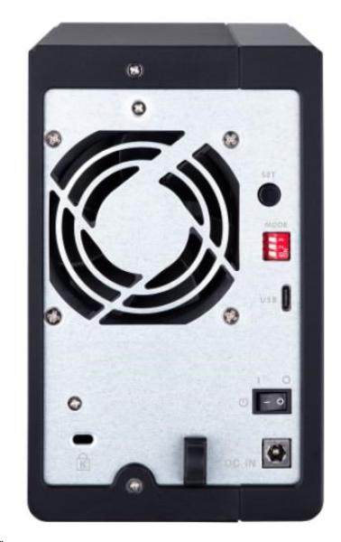 QNAP TR-002 rozšiřujicí jednotka (2xSATA,  USB-C 3.2 Gen2)3