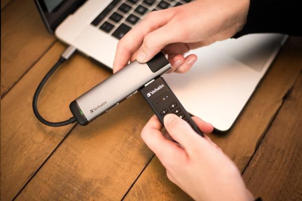 VERBATIM USB 3.0 Disk 64 GB - Zabezpečená klávesnica (R:160/ W:140 MB/ s) GDPR5