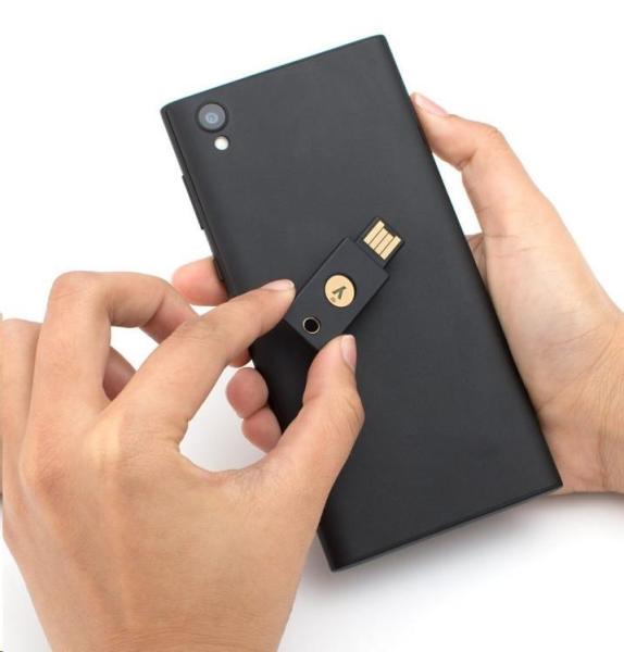 YubiKey 5 NFC - USB-A, kľúč/token s viacfaktorovou autentifikáciou (NFC), podporou OpenPGP a Smart Card (2FA)0