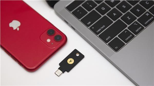YubiKey 5C NFC - USB-C,  kľúč/ token s viacfaktorovým overovaním (NFC),  podporou OpenPGP a čipových kariet (2FA)2