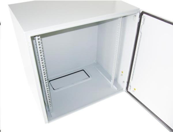 XtendLan 19" venkovní vodotěsný rozvaděč 12U 600x420,  krytí IP55,  nosnost 65kg,  3-bodový zámek,  šedý0