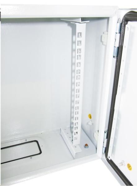 XtendLan 19" venkovní vodotěsný rozvaděč 6U 22U 600x360,  krytí IP55,  nosnost 65kg,  šedý3