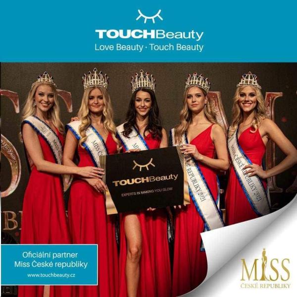 TOUCHBeauty 1387A Čistící kartáč na pleť 3v1 zelený6