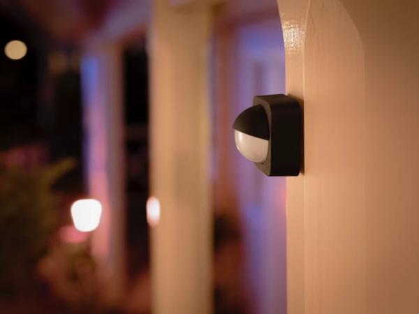 PHILIPS Hue Outdoor Sensor1