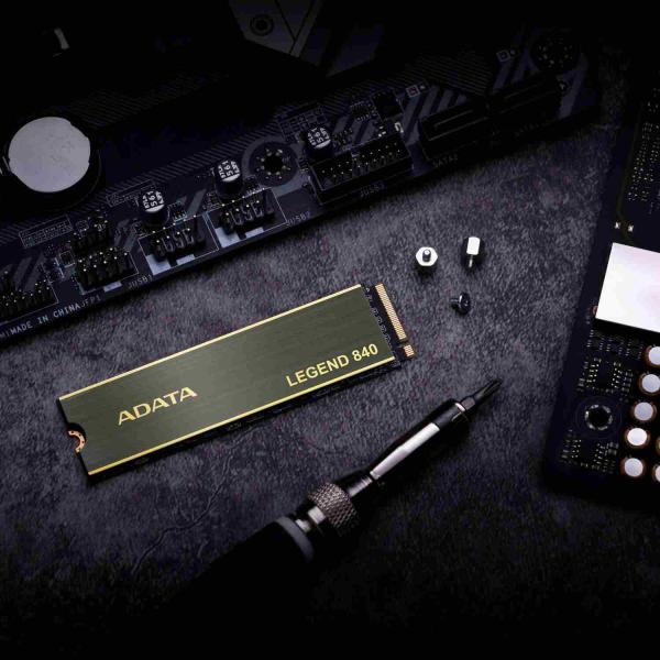 ADATA SSD 512GB LEGEND 840 PCIe Gen3x4 M.2 2280 (R:5000/  W:4500MB/ s)6