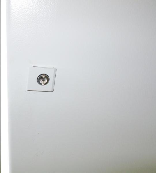 XtendLan 19" venkovní vodotěsný rozvaděč 8U 600x450, krytí IP55, nosnost 65kg, šedý5