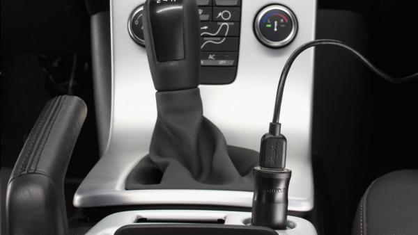 TomTom nabíječka do auta USB pro 7" navigace