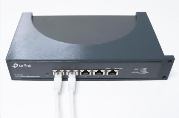 TP-Link D-TP226 - Držák do racku pro TL-SG108-M2/TL-SX105/ER7206/ER7212PC/ER707-M2, šedý3