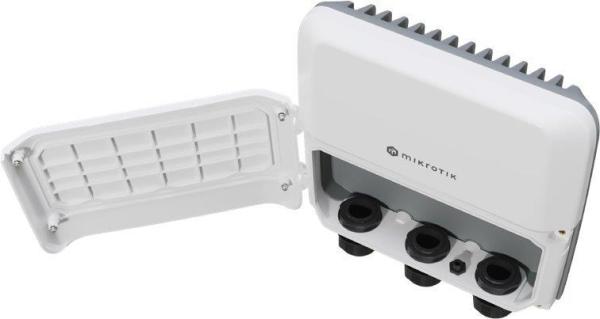 MikroTik RouterBOARD RB5009UPr+S+OUT1