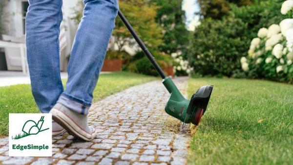 Bosch EasyGrassCut 18V-26 akumulátorová strunová sekačka2