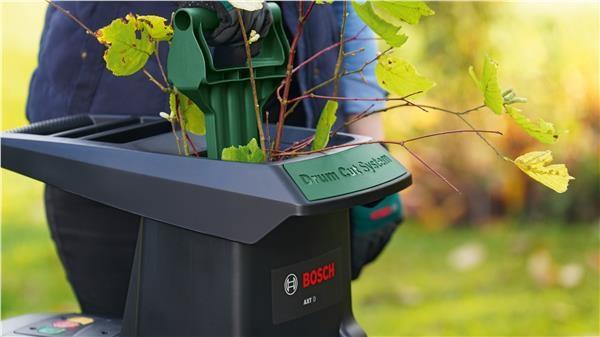 BOSCH AXT 25 D,  tichý kompostovač,  2.500 W,  kapacita střihu,  max. průměr větví 40 mm3
