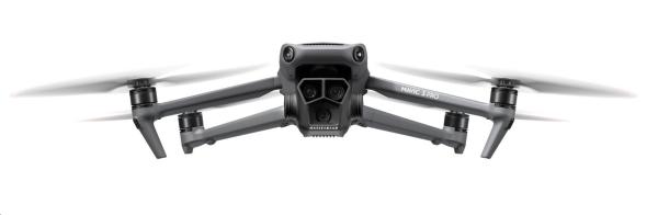 DJI Mavic 3 Pro Fly More Combo (DJI RC)4