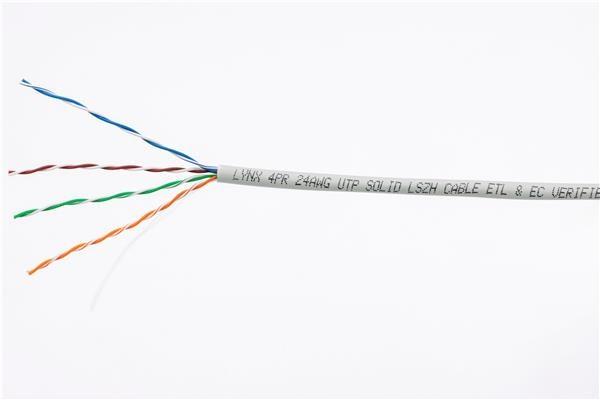 UTP kabel LYNX,  Cat5E,  drát,  LS0H,  Dca,  šedý,  305m