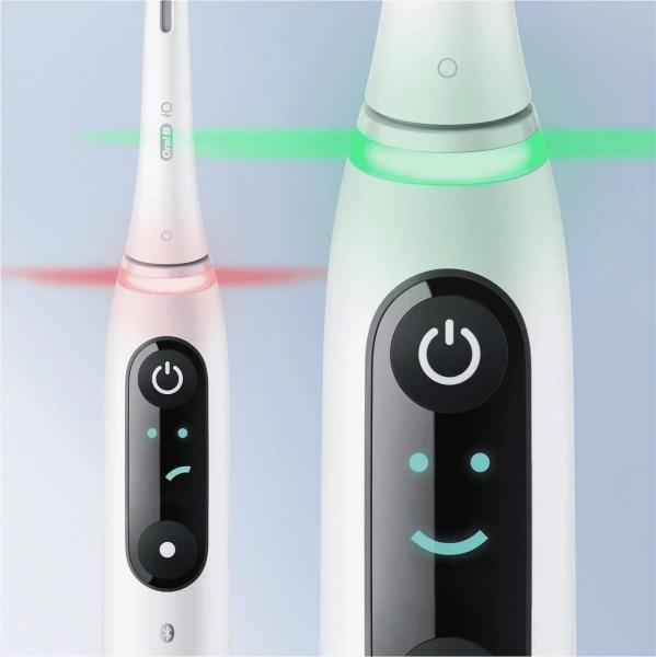 Oral-B iO Series 8 White Alabaster elektrický zubní kartáček,  magnetický,  6 režimů,  časovač,  tlakový senzor,  pouzdro2