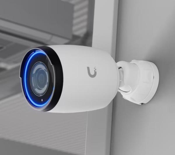 UBNT UVC-AI-Pro - UVC AI Professional kamera,  8MP - White