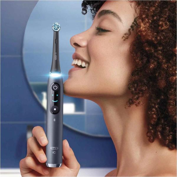 Oral-B iO Series 9 Black Onyx elektrický zubní kartáček, magnetický, senzor tlaku, 7 režimů, OLED displej, AI, černý6